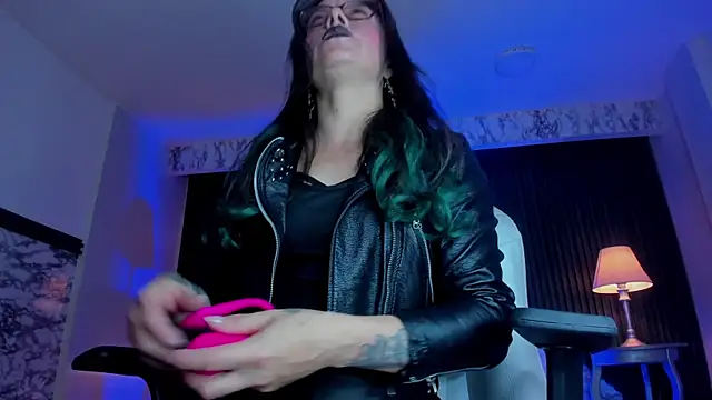 EvangelineJoness online show from 06-04-26, 11:49