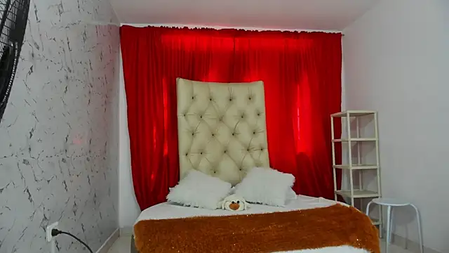 sweetkitty 20  online show from 06-23-26, 07:34