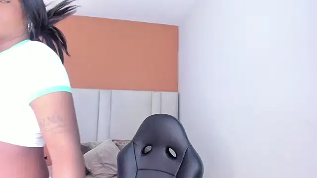 Mia boobs24 online show from 07-20-26, 12:29