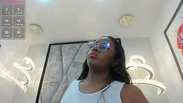 ZoeBrowns online show from 07-14-26, 12:44