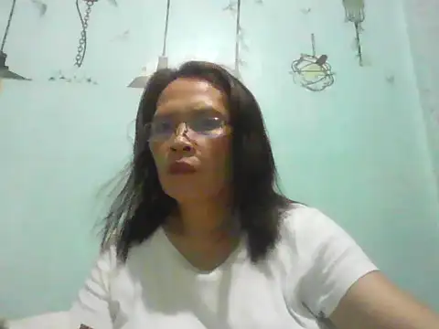 momshe2026 online show from 06-18-26, 01:15