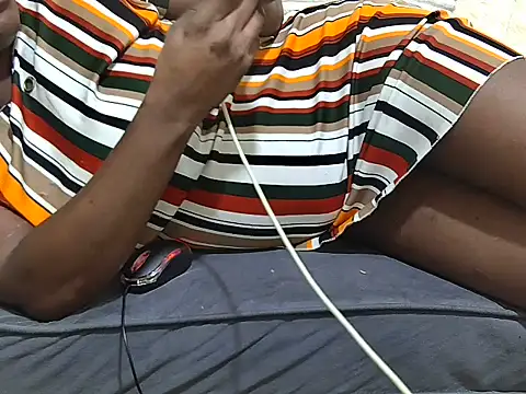 DripDiva online show from 06-18-26, 09:19