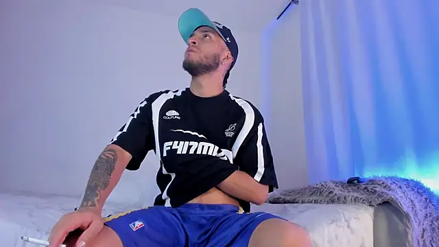  Kevin xxx online show from 01-08-25, 05:05