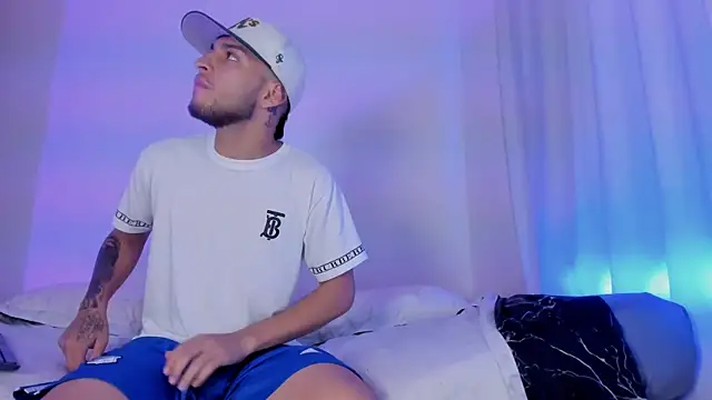  Kevin xxx online show from 10-12-25, 10:47