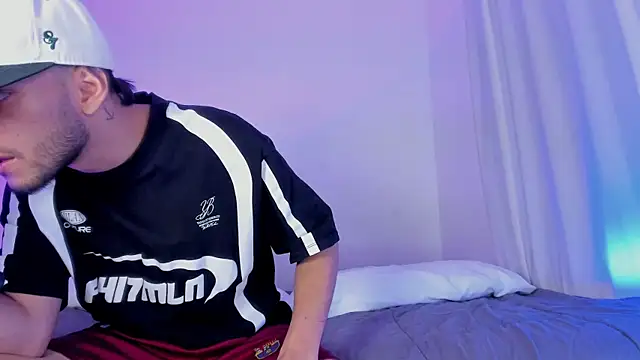  Kevin xxx online show from 10-29-25, 06:04