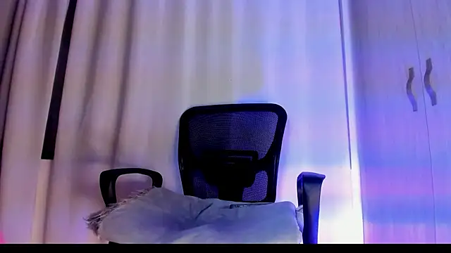  Kevin xxx online show from 04-25-26, 06:16