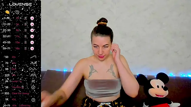 Arya Curves online show from 07-23-26, 12:46