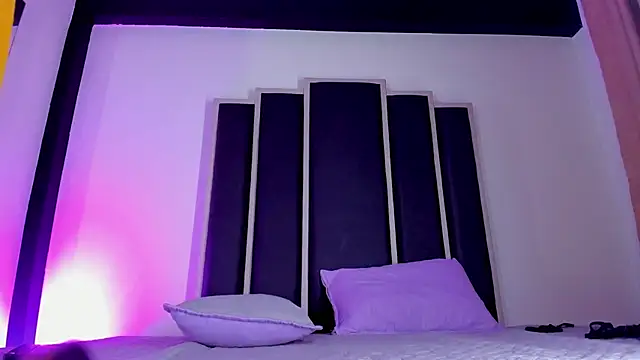 Aura-bakerr online show from 07-28-26, 03:21