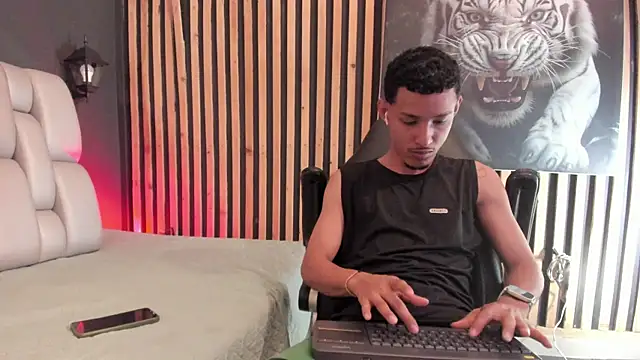 Camilo Contreras online show from 07-13-26, 07:49