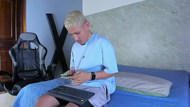 Camilo Contreras online show from 07-26-26, 03:36