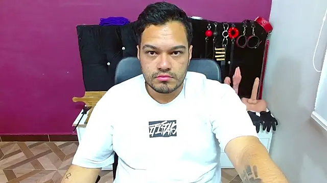 -AlejandroT- online show from 05-28-26, 04:43