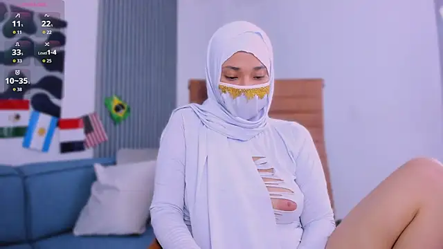 LittleNoor online show from 07-07-26, 02:03