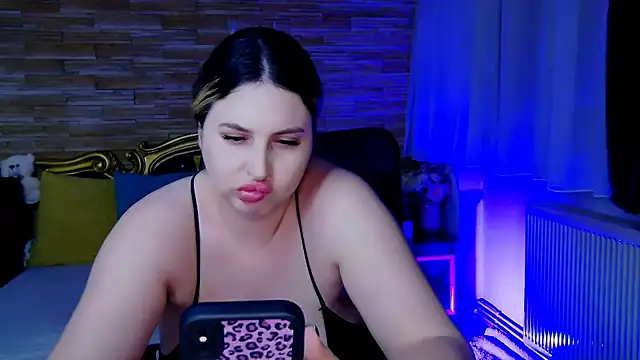 Snapshot of MiraHaze chatting on 02-08-25, 06:12 MiraHaze online show from 02-08-25, 06:12