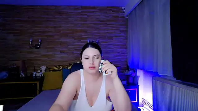 Snapshot of MiraHaze chatting on 02-17-25, 12:54 MiraHaze online show from 02-17-25, 12:54