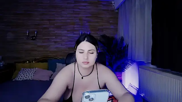 Snapshot of MiraHaze chatting on 02-27-25, 10:42 MiraHaze online show from 02-27-25, 10:42