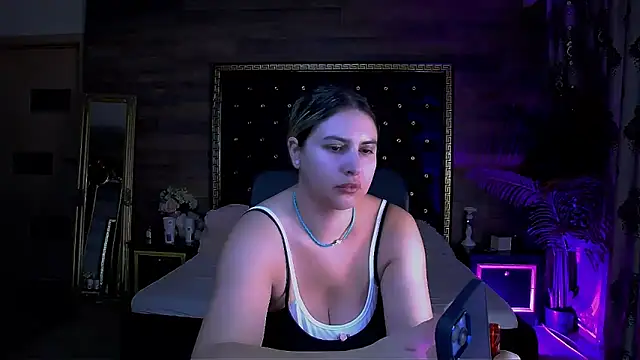 Snapshot of MiraHaze chatting on 09-15-25, 07:52 MiraHaze online show from 09-15-25, 07:52