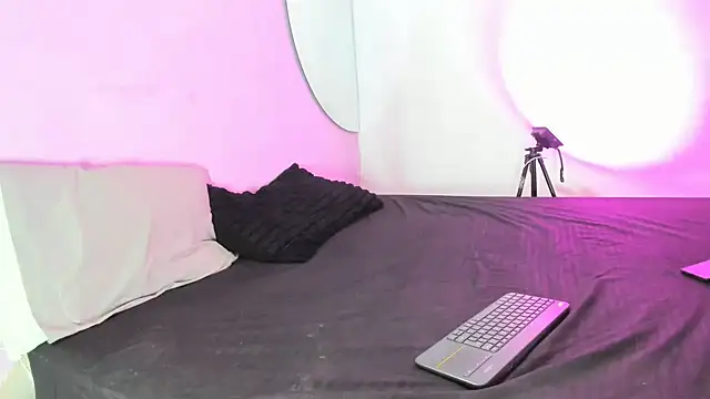 Teenssweet18 online show from 07-17-26, 03:24