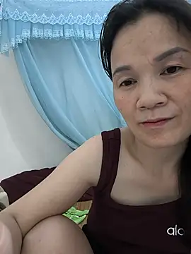 Lye lovely online show from 07-27-26, 03:02