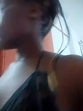 Snapshot of sweet_pie01 chatting on 05-21-26, 04:36 sweet pie01 online show from 05-21-26, 04:36