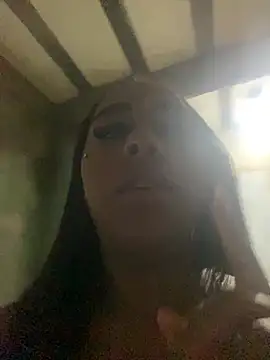jhenannyy online show from 05-24-26, 06:51