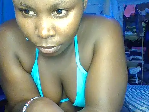 Snapshot of Chocolatesmiles chatting on 05-24-26, 07:41 Chocolatesmiles online show from 05-24-26, 07:41