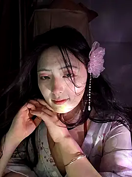 Snapshot of qiyan--baobao chatting on 05-23-26, 02:32 qiyan--baobao online show from 05-23-26, 02:32