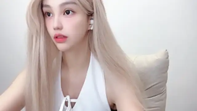 jiangjiang2005 online show from 07-19-26, 06:00