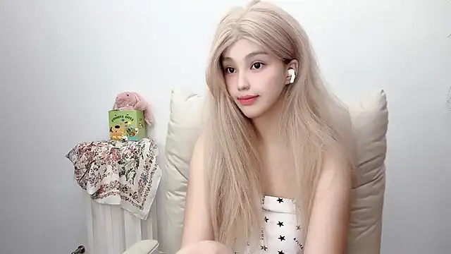 jiangjiang2005 online show from 07-22-26, 07:16