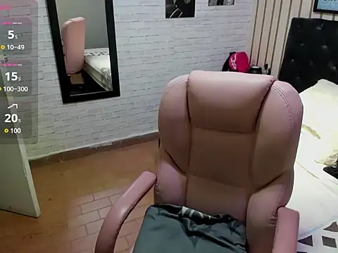 nikki nikoll online show from 06-25-26, 11:53