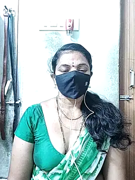 Snapshot of Leela_555 chatting on 05-29-26, 01:47 Leela 555 online show from 05-29-26, 01:47