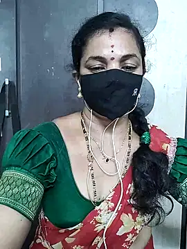 Snapshot of Leela_555 chatting on 05-31-26, 12:23 Leela 555 online show from 05-31-26, 12:23