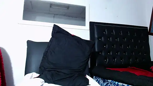 Snapshot of angelo_cox chatting on 12-20-24, 12:27 angelo cox online show from 12-20-24, 12:27