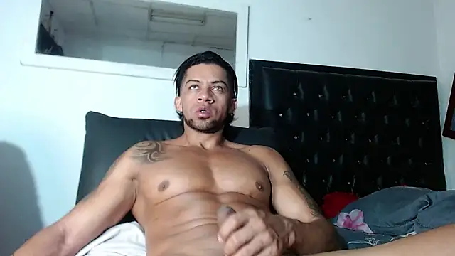 Snapshot of angelo_cox chatting on 10-07-25, 05:48 angelo cox online show from 10-07-25, 05:48