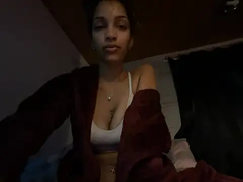 Snapshot of Nikkilow chatting on 06-02-26, 08:55 Nikkilow online show from 06-02-26, 08:55
