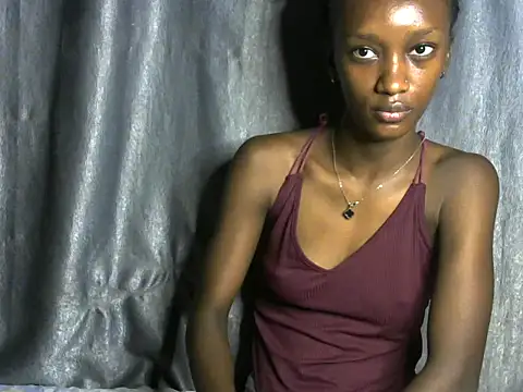 Snapshot of wild_flower001 chatting on 05-25-26, 12:16 wild flower001 online show from 05-25-26, 12:16