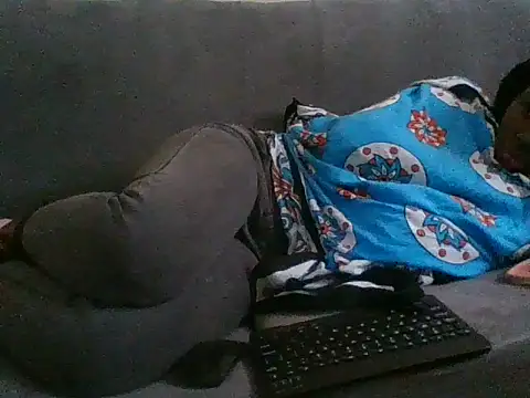 Applecute254 online show from 07-28-26, 02:13