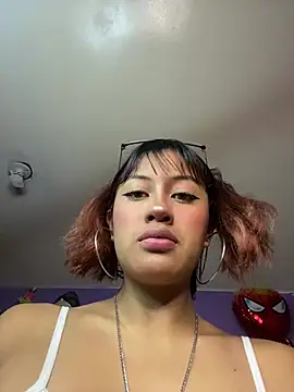 Leyla collinss  online show from 07-25-26, 03:04