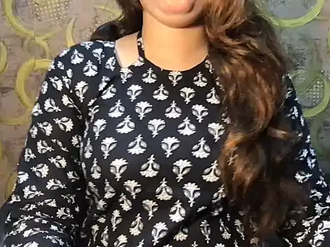 Avneet  online show from 07-27-26, 04:41