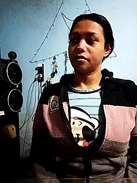 Snapshot of kikitavc chatting on 06-15-26, 02:30 kikitavc online show from 06-15-26, 02:30