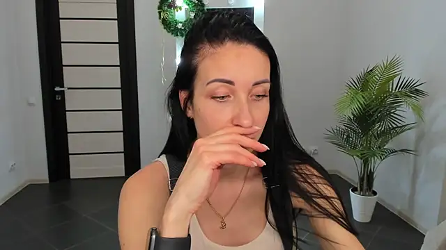 Snapshot of BouncySweety chatting on 12-13-24, 07:43 BouncySweety online show from 12-13-24, 07:43