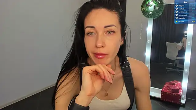 Snapshot of BouncySweety chatting on 01-02-25, 08:17 BouncySweety online show from 01-02-25, 08:17