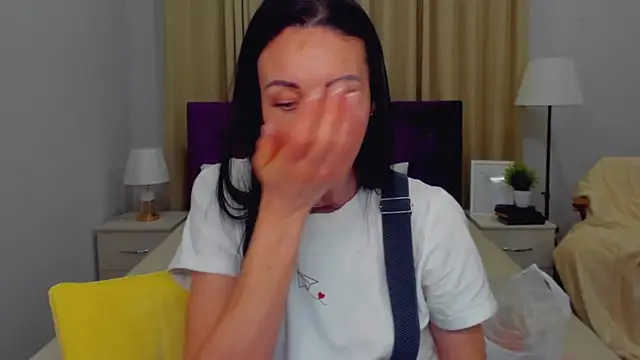 Snapshot of BouncySweety chatting on 02-11-25, 05:07 BouncySweety online show from 02-11-25, 05:07