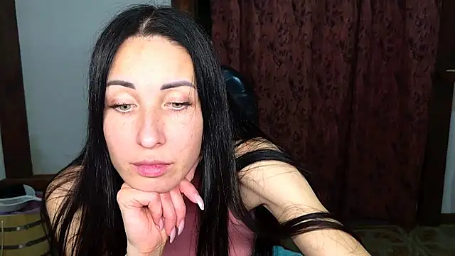 Snapshot of BouncySweety chatting on 10-26-25, 07:42 BouncySweety online show from 10-26-25, 07:42