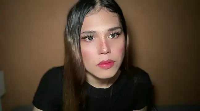 Snapshot of Nami_Campbell chatting on 12-21-24, 08:39 Nami Campbell online show from 12-21-24, 08:39