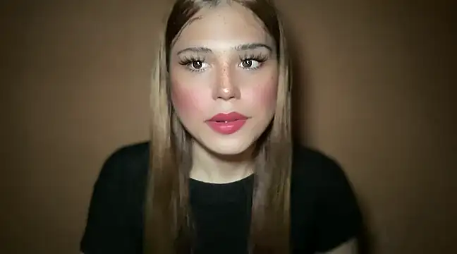 Snapshot of Nami_Campbell chatting on 03-06-25, 05:57 Nami Campbell online show from 03-06-25, 05:57