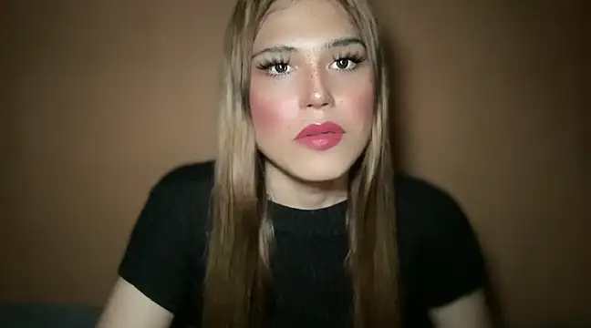 Snapshot of Nami_Campbell chatting on 03-06-25, 09:03 Nami Campbell online show from 03-06-25, 09:03