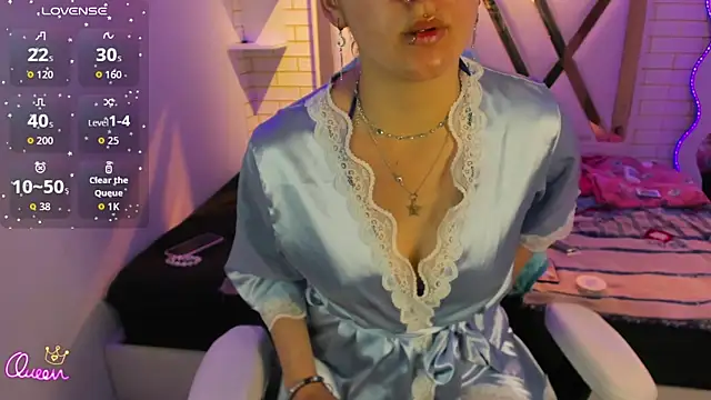 Lua bloom  online show from 07-29-26, 02:53