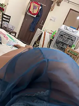 cute girl 99 online show from 06-18-26, 10:25