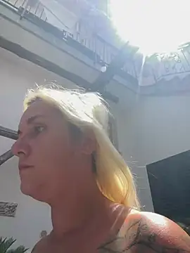 Sofia beee online show from 07-21-26, 10:06