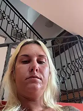 Sofia beee online show from 07-26-26, 03:30
